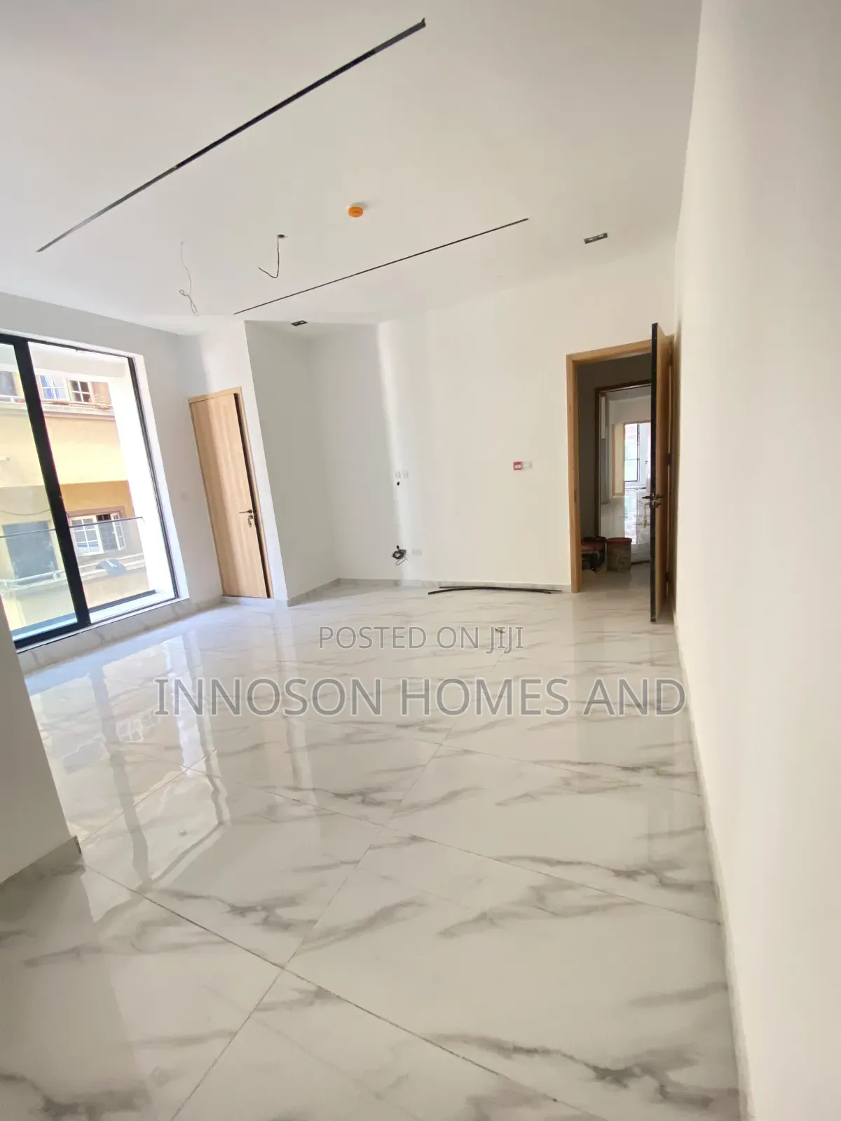 4bdrm Apartment in Ikota for sale in Ikota