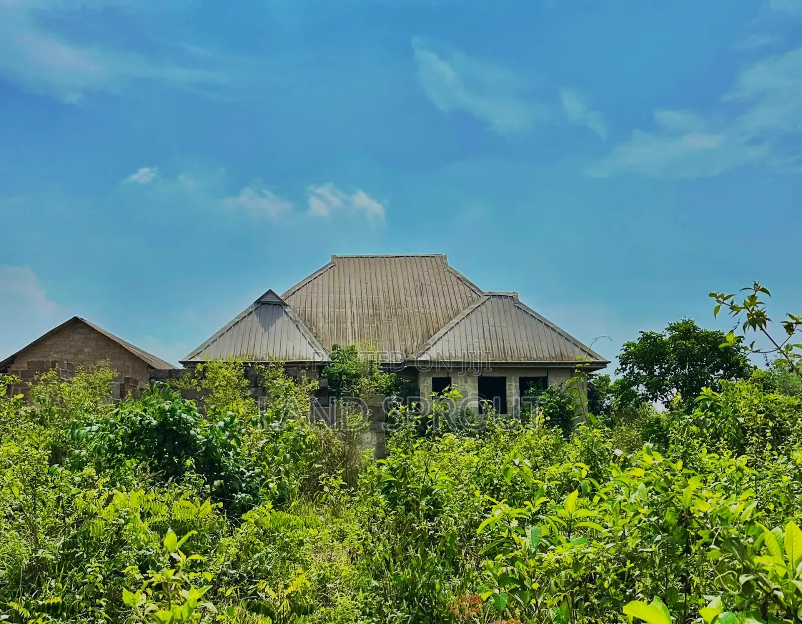 3bdrm Bungalow in Ado-Odo/Ota for sale in Ado-Odo/Ota