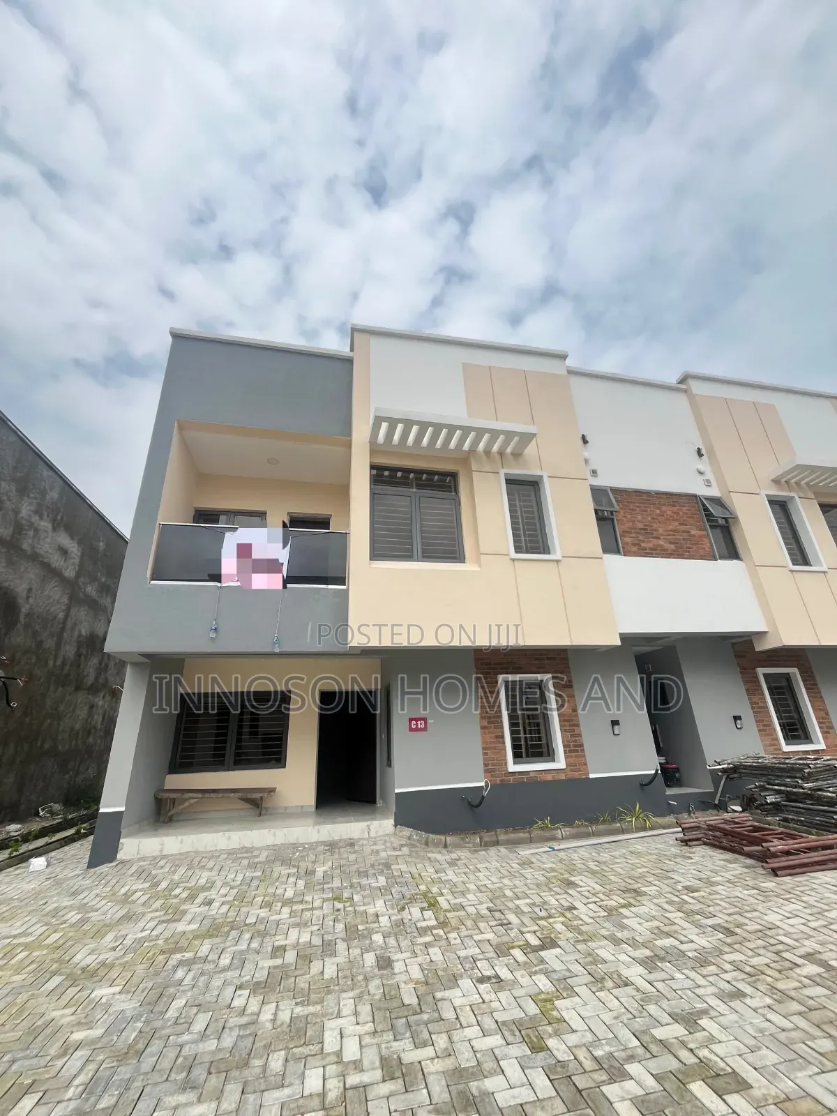 4bdrm Townhouse/Terrace in Chevron for sale in Chevron