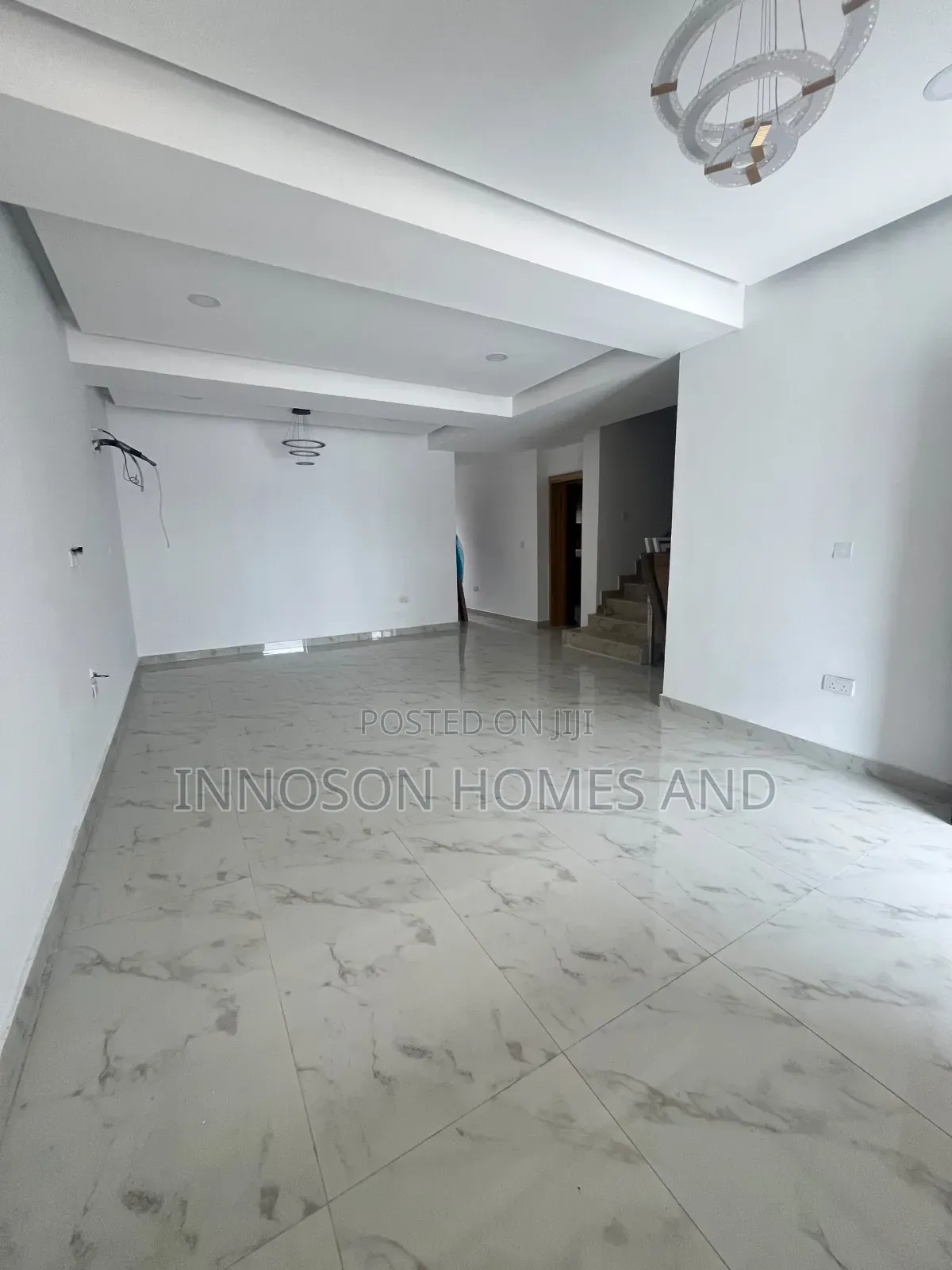 4bdrm Townhouse/Terrace in Chevron for sale in Chevron