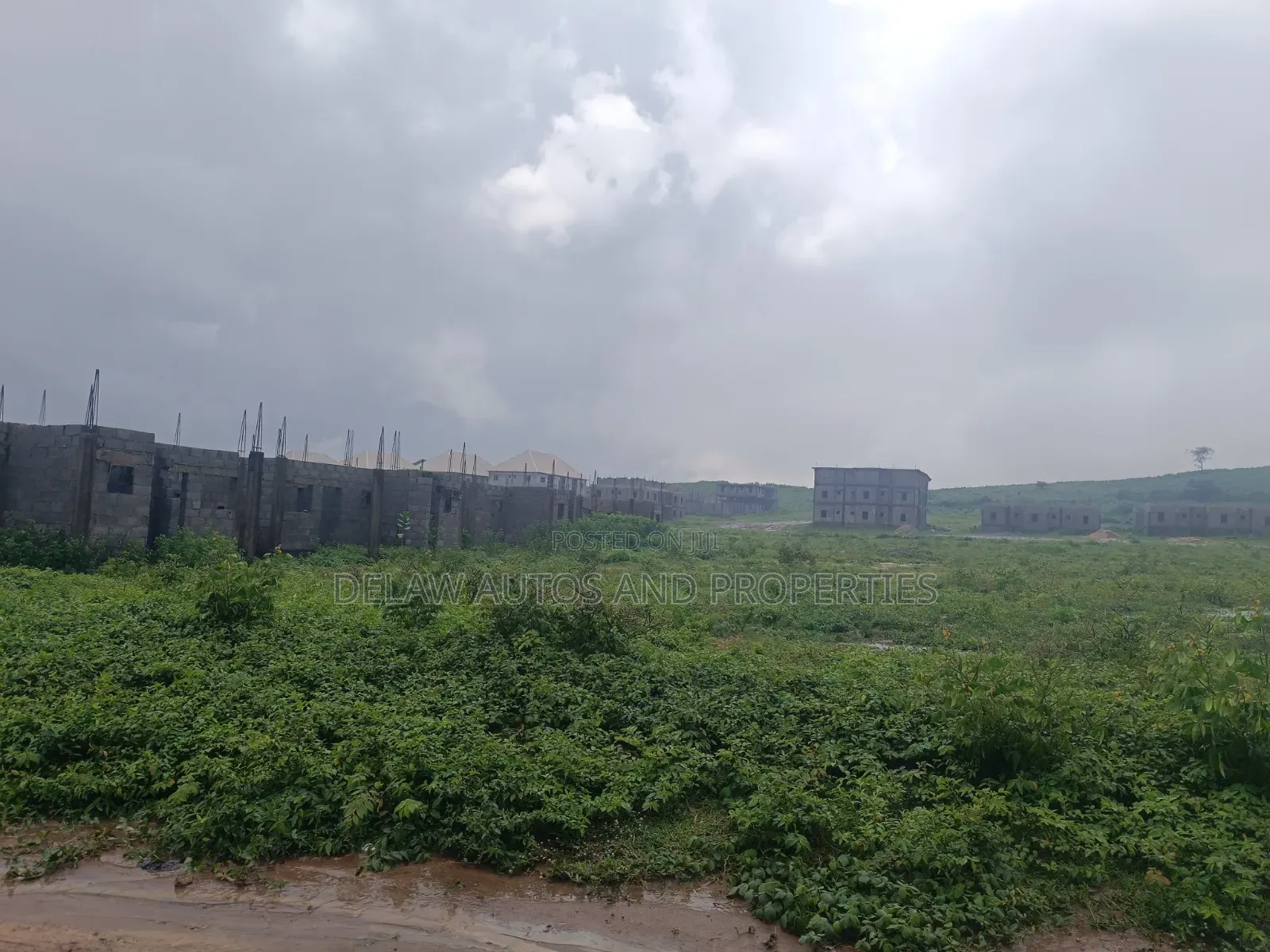 1hectar of Land for Joint Venture Beside Efab City Apo in Asokoro