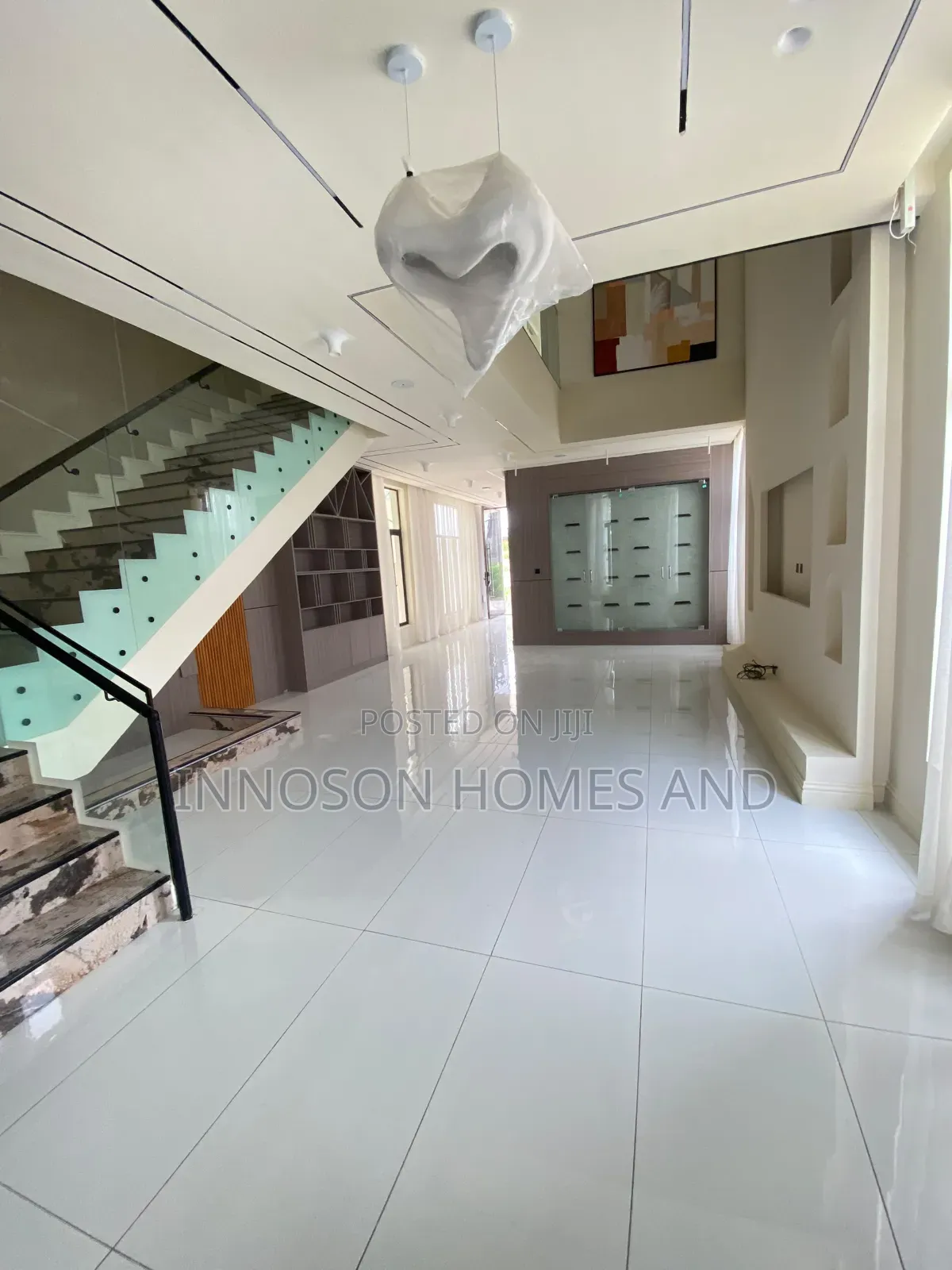 5bdrm Duplex in Lekki Phase 2 for sale in Lekki Phase 2