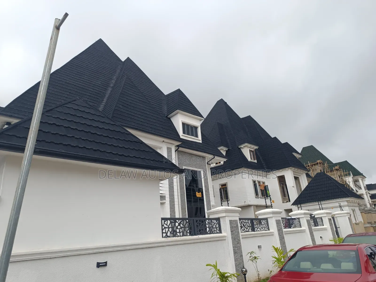 6bdrm Mansion in Metropolis, Dape for sale in Dape