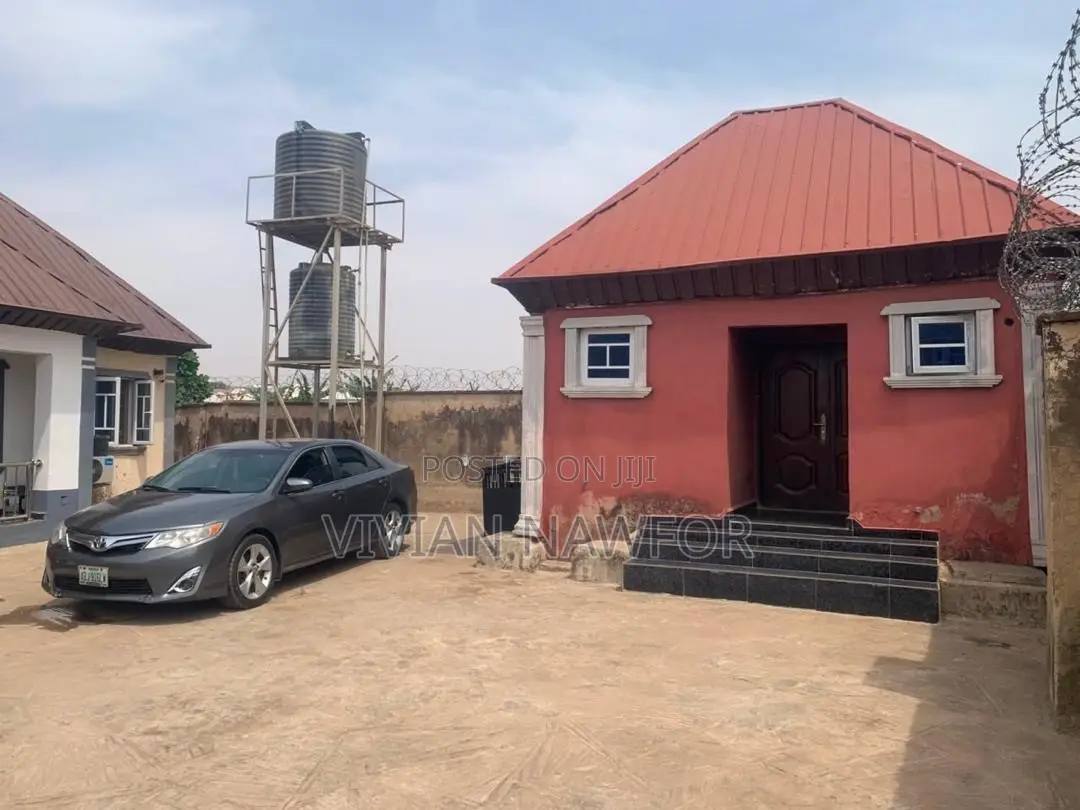 5bdrm Bungalow in Orozo for sale in Orozo