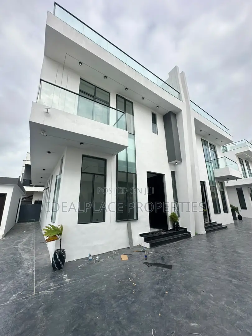 5bdrm Duplex in Lekki for sale in Lekki