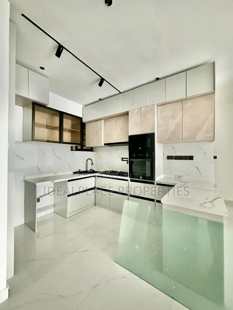 2bdrm Apartment in Lekki Phase 1 for sale in Lekki Phase 1