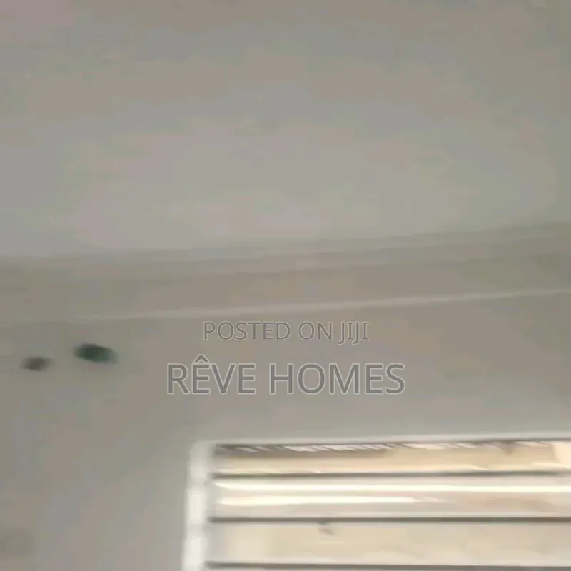 Studio Apartment in Adekunle for rent in Adekunle