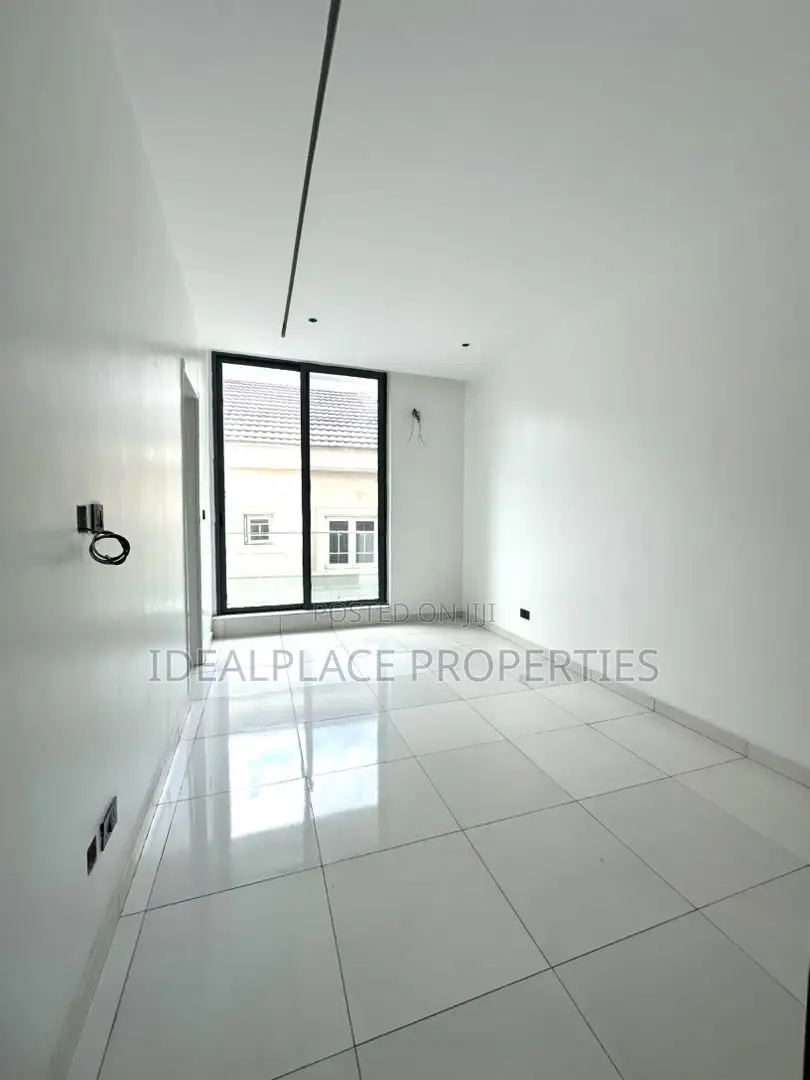 2bdrm Apartment in Lekki Phase 1 for sale in Lekki Phase 1