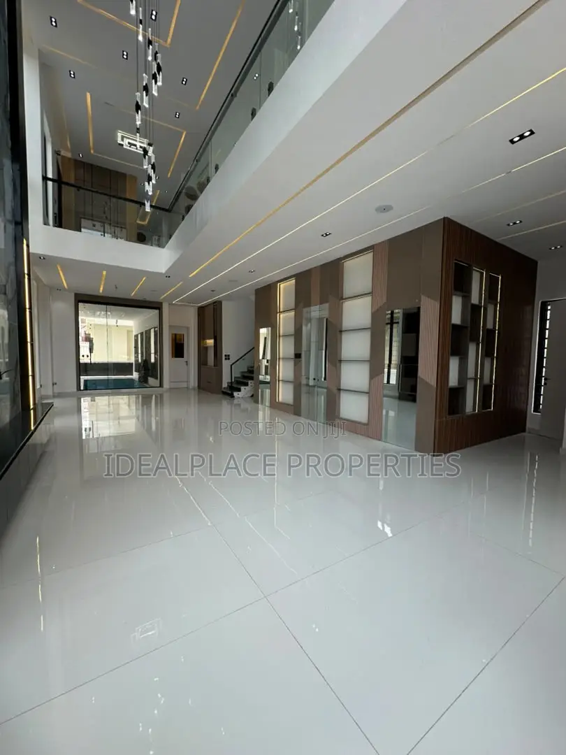 5bdrm House in Ikota for sale in Ikota