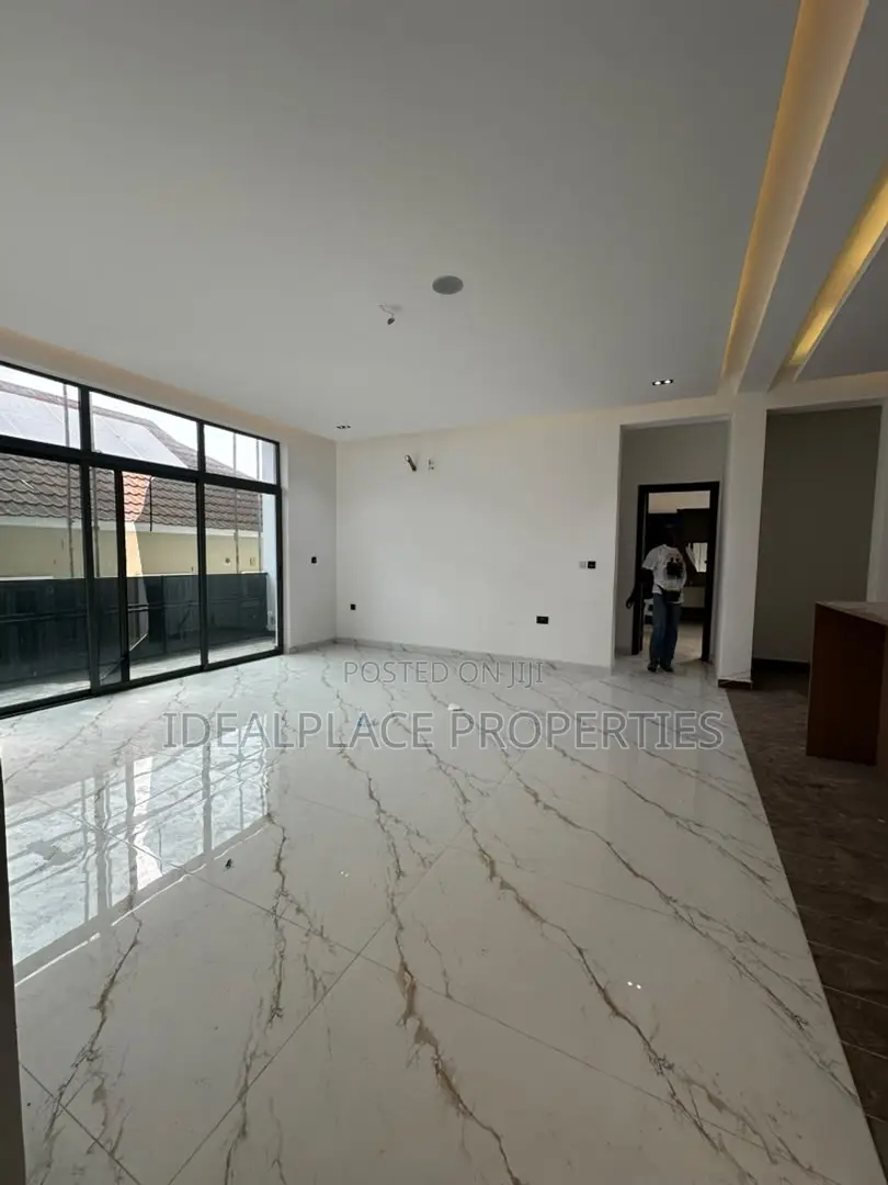 2bdrm Apartment in Lekki Phase 1 for sale in Lekki Phase 1
