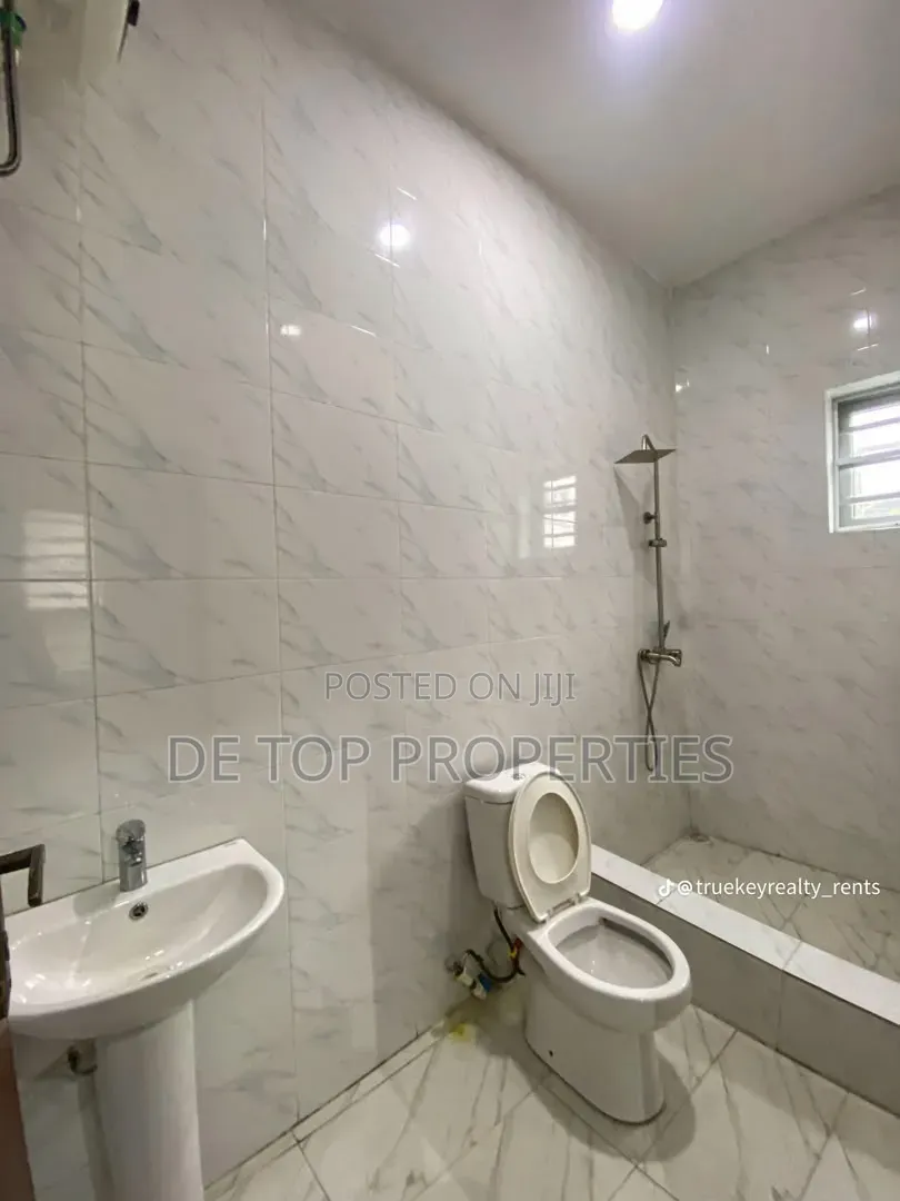 4bdrm Duplex in Oral Estate, Lekki Phase 1 for rent in Lekki Phase 1