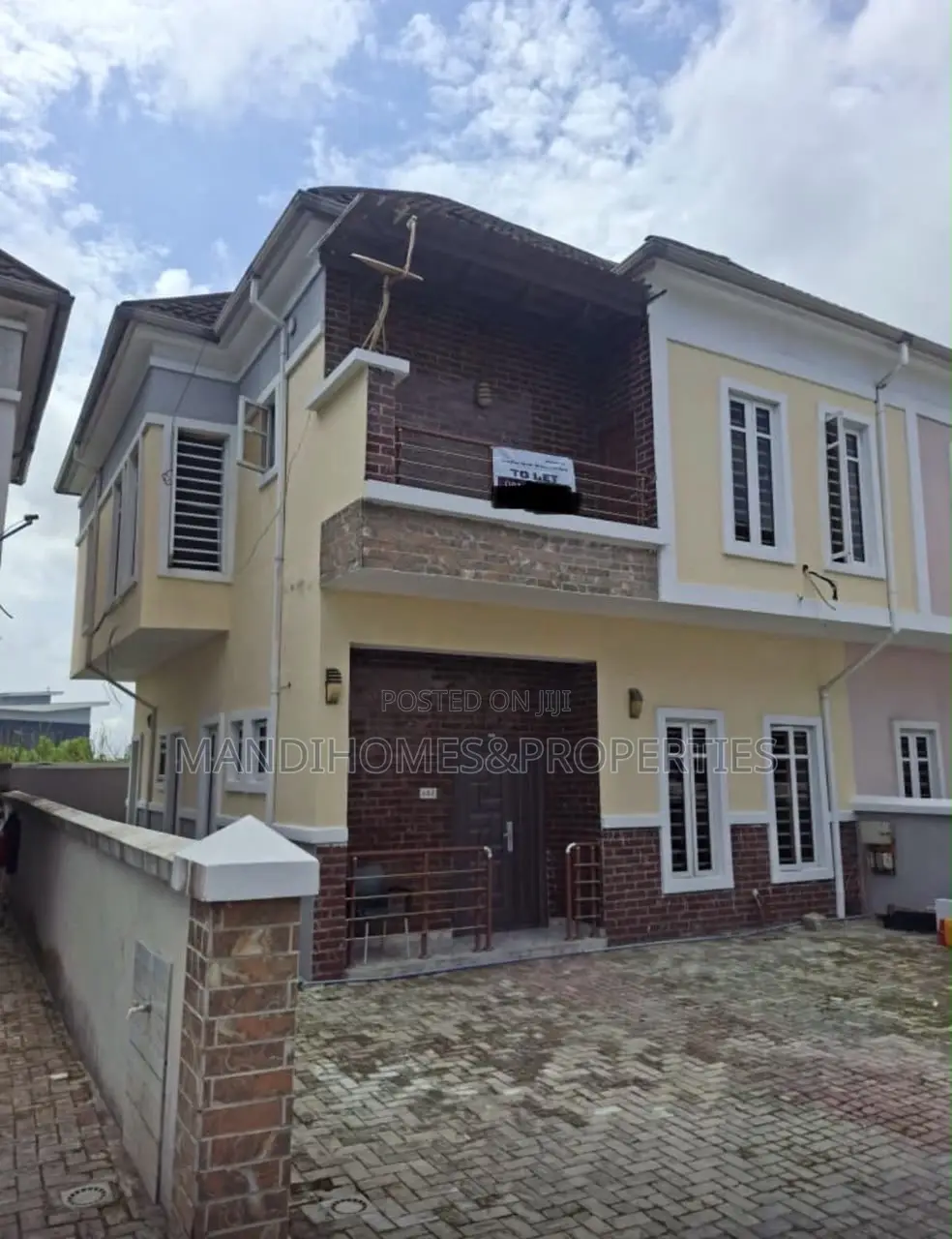 4bdrm Duplex in Royal View Estate, Lekki for rent in Lekki