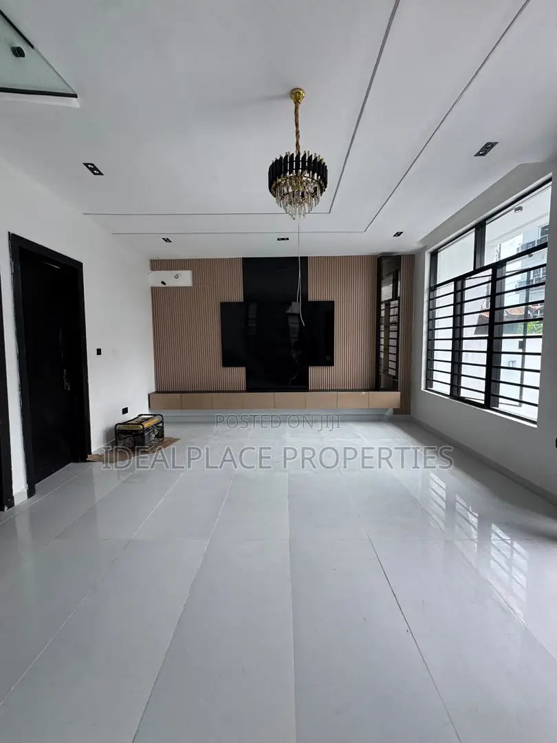 4bdrm Duplex in Sangotedo for sale in Sangotedo