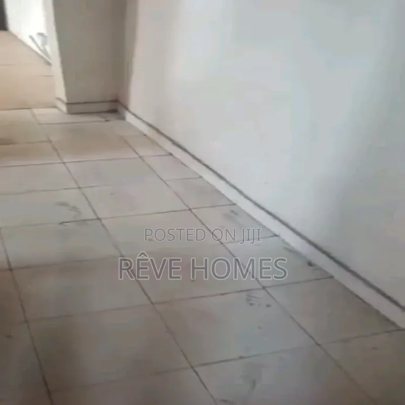 Mini Flat in Adekunle for rent in Adekunle