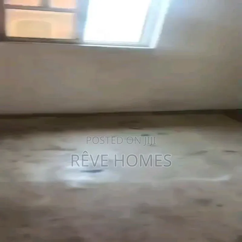 Mini Flat in Adekunle for rent in Adekunle