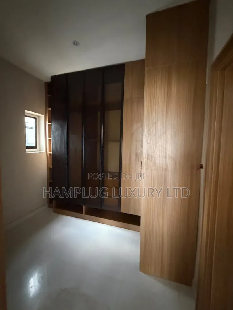 5bdrm Duplex in Jahi for sale in Jahi