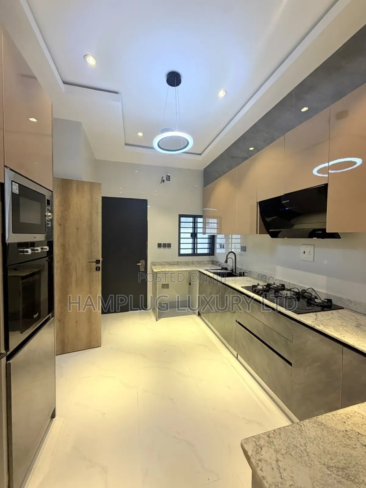 4bdrm Duplex in Guzape for sale in Guzape District