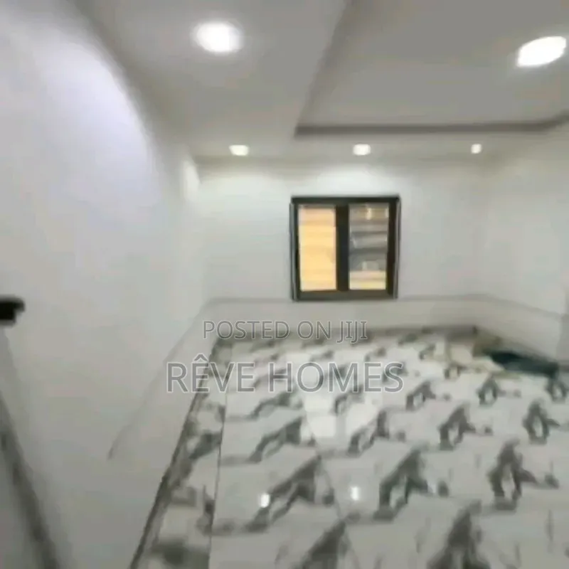 2bdrm Block of Flats in Onipanu for rent in Onipanu