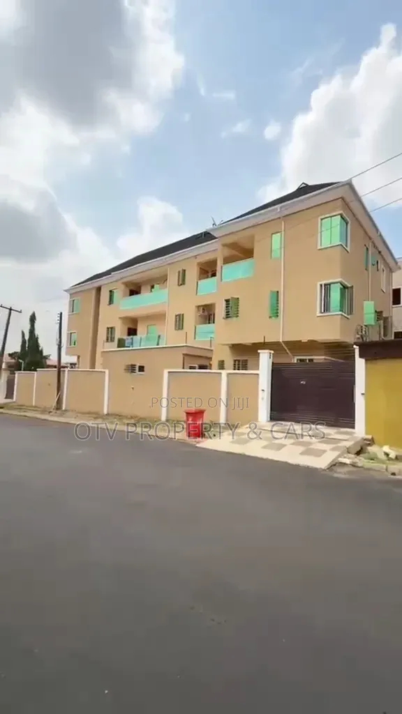 3bdrm Townhouse/Terrace in GRA Phase 2 Shangisha for sale in GRA Phase 2 Shangisha