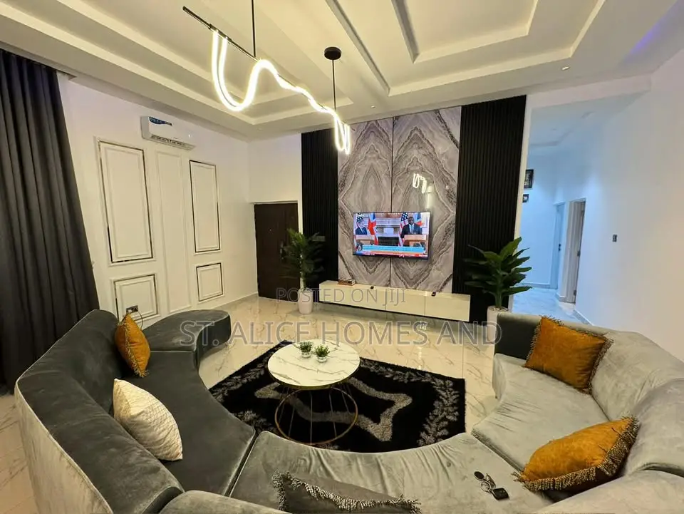 Zorah 2 Bedroom Apartment in Sabon Lugbe