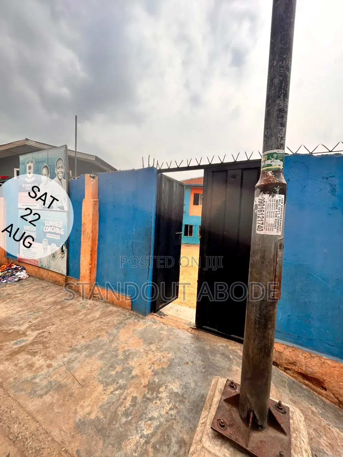 Fastest Sale! Functioning School on 987sqm Urgently for Sale in Kosofe in Mile 12