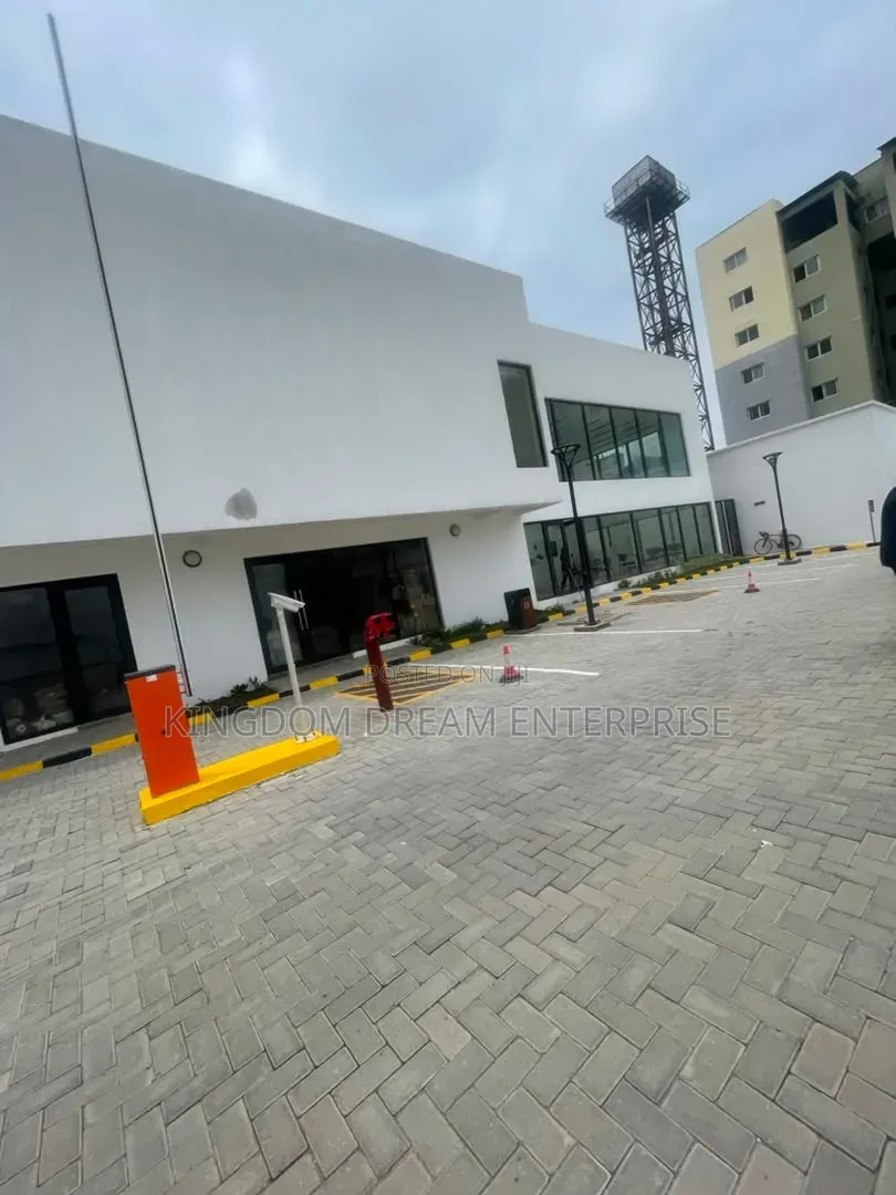 2bdrm Apartment in Off Freedom Way for rent in Lekki Phase 1
