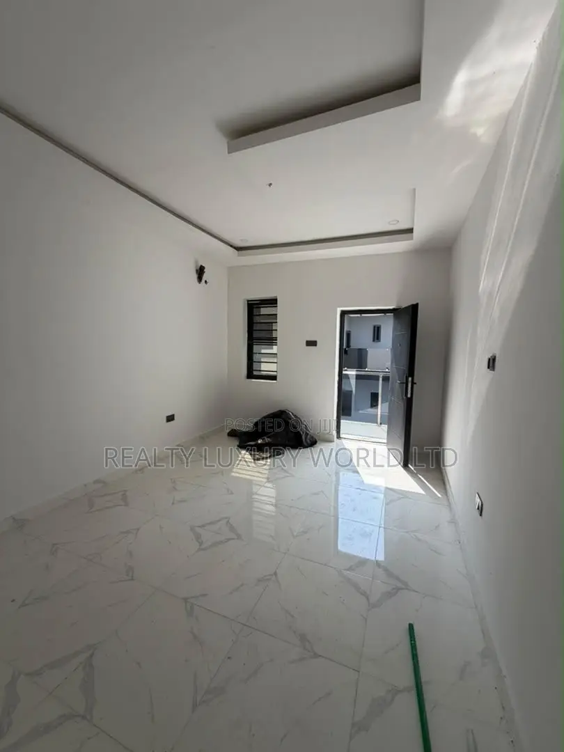 4bdrm Duplex in Dawaki for sale in Dawaki