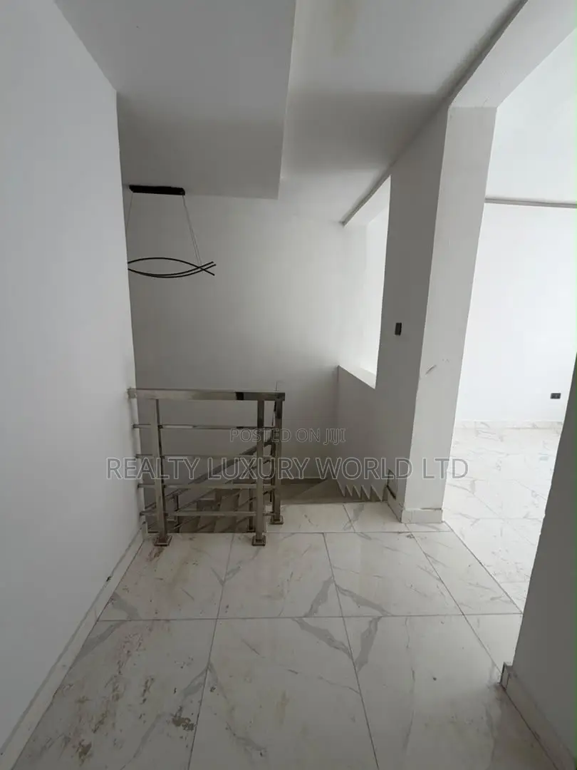 4bdrm Duplex in Dawaki for sale in Dawaki