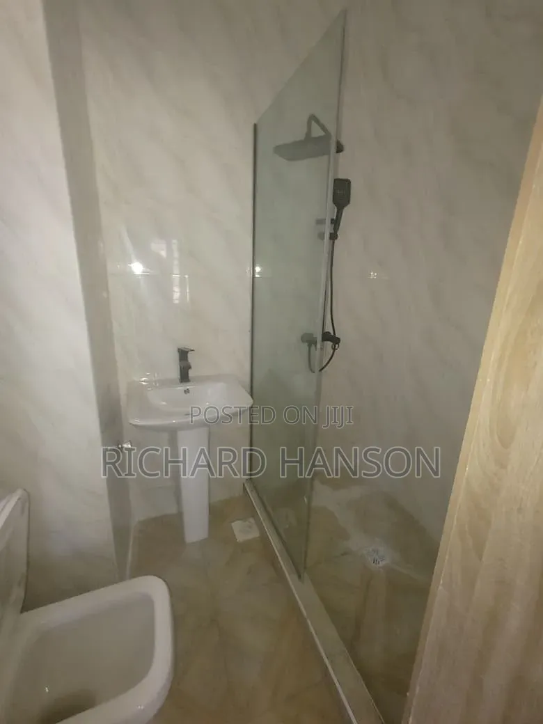 2bdrm Apartment in Secured, Ajiwe for rent in Ajiwe