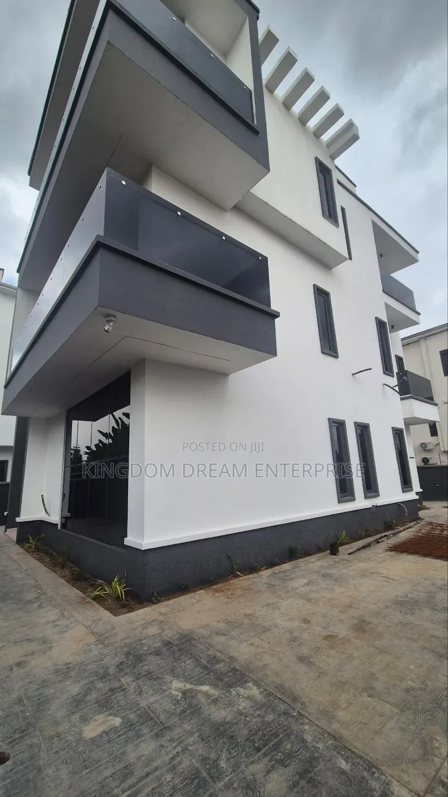 4bdrm Duplex in Maryland Ikeja Lagos, Mende for sale in Mende