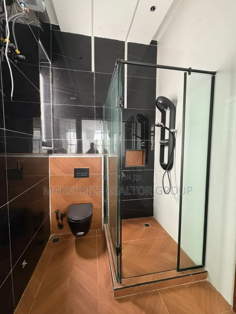 5bdrm Duplex in Ajah Lekki Lagos for sale in Oke Ira / Ajah