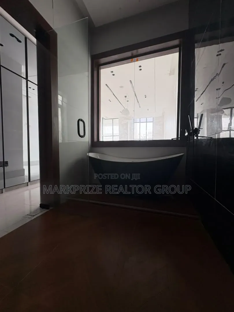 5bdrm Duplex in Ajah Lekki Lagos for sale in Oke Ira / Ajah