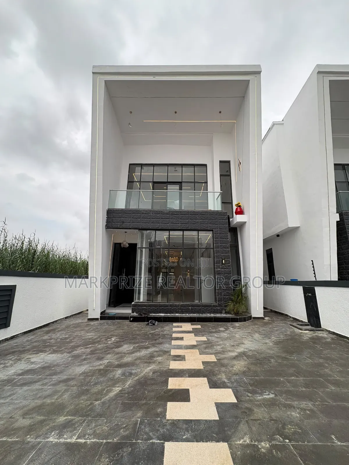 5bdrm Duplex in Ajah Lekki Lagos for sale in Oke Ira / Ajah