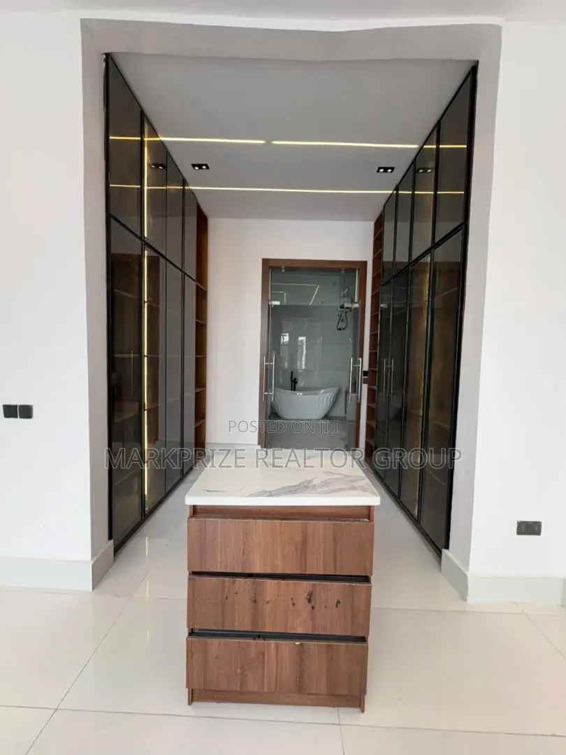 5bdrm Duplex in Ajah Lekki Lagos for sale in Oke Ira / Ajah