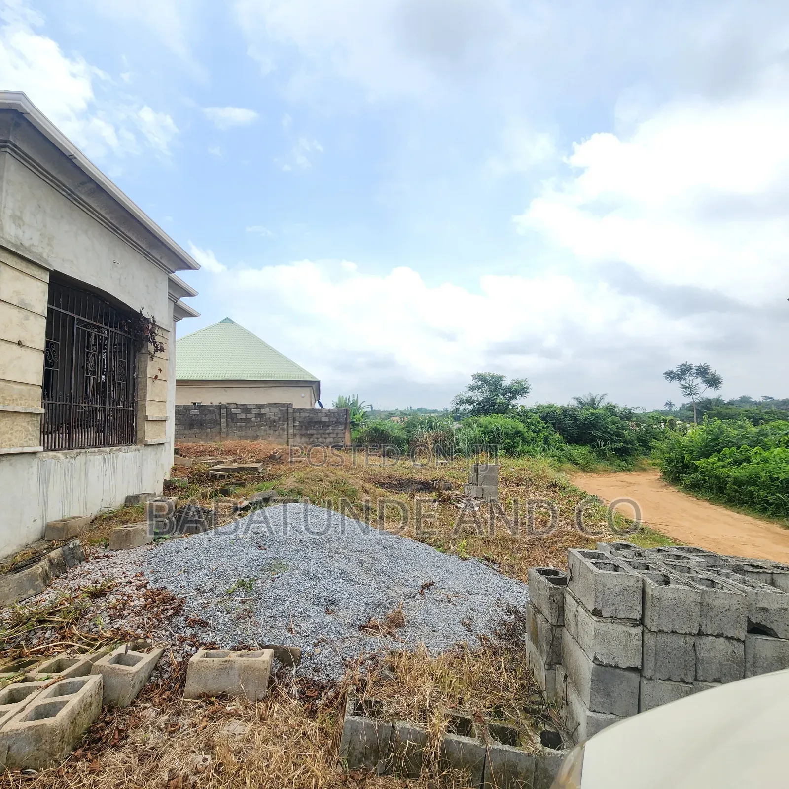 4bdrm Bungalow in Ologuneru for sale in Ologuneru