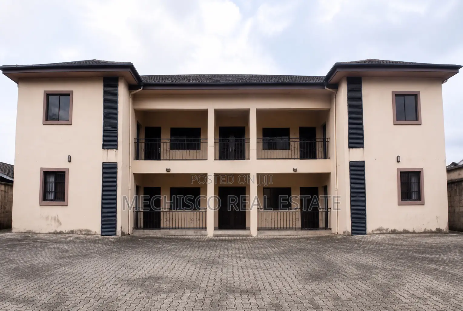 3bdrm Block of Flats in Rumuibekwe for sale in Rumuibekwe