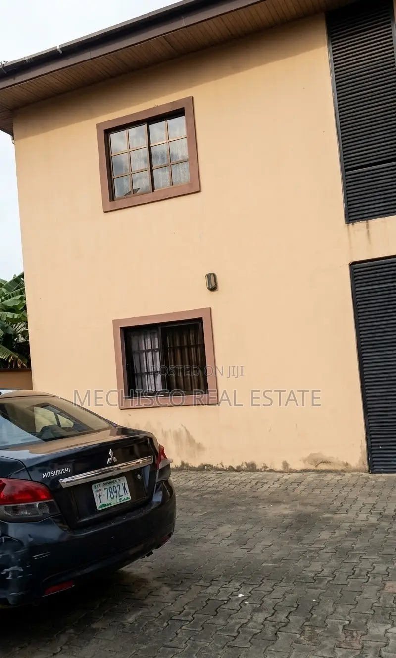 3bdrm Block of Flats in Rumuibekwe for sale in Rumuibekwe