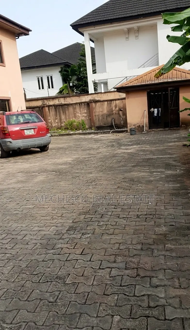 3bdrm Block of Flats in Rumuibekwe for sale in Rumuibekwe