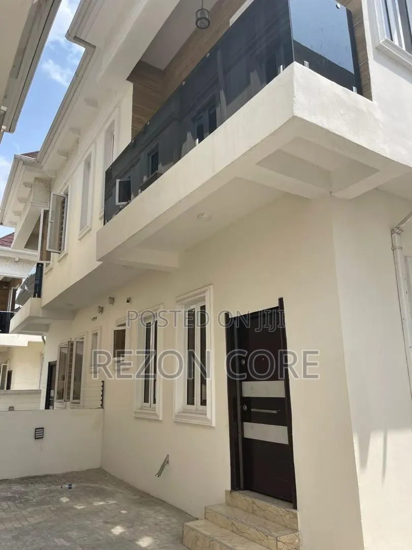 4bdrm Duplex in High Royal Castle, Ikota for rent in Ikota