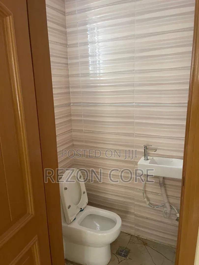 4bdrm Duplex in High Royal Castle, Ikota for rent in Ikota