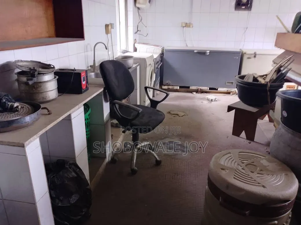 1st Floor Commercial Fully Detached Duplex in Victoria Island Extension