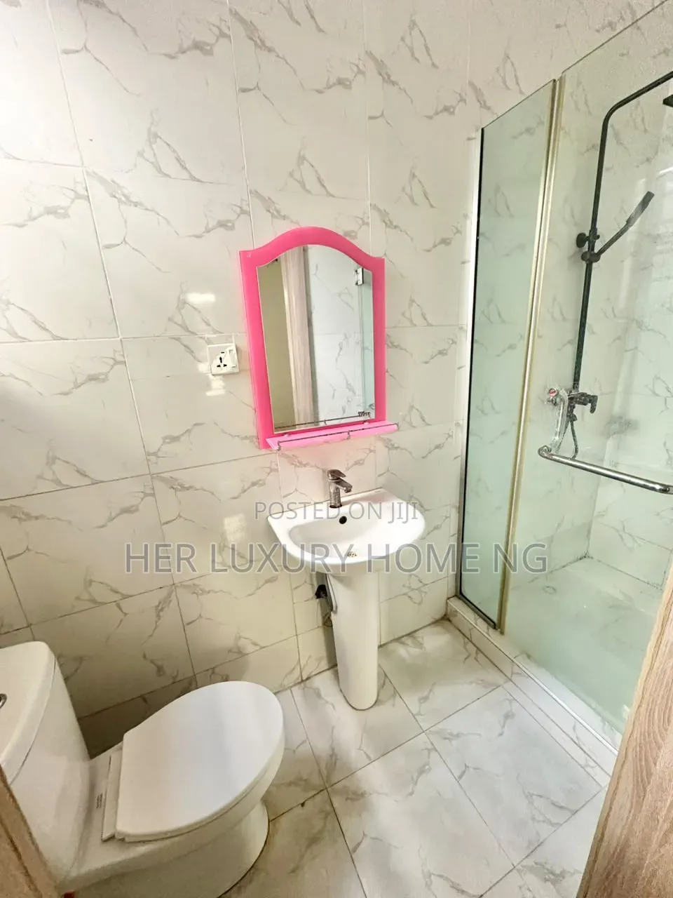 2bdrm Apartment in Ocean Harbour Estate, Lekki Expressway for rent in Lekki Expressway