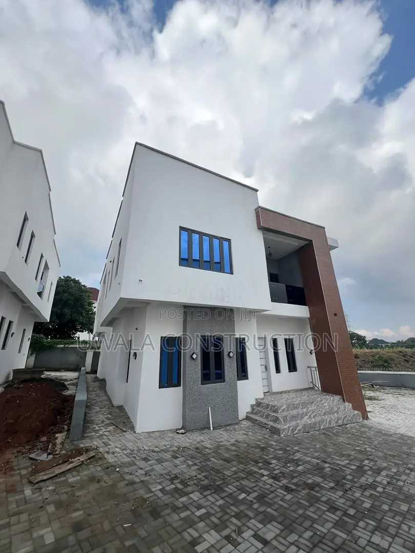 5bdrm Duplex in Guzape District for sale in Guzape District