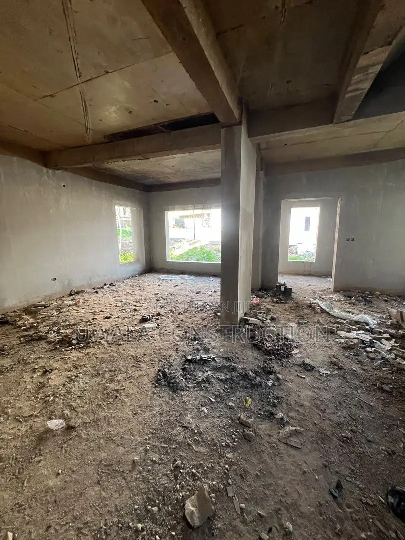5bdrm Duplex in Guzape District for sale in Guzape District