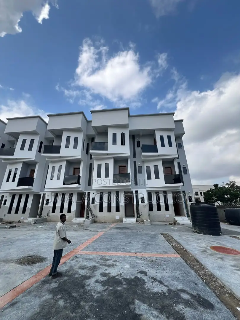 5bdrm Duplex in Guzape District for sale in Guzape District