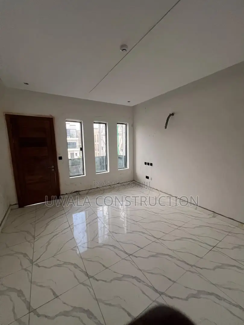5bdrm Duplex in Guzape District for sale in Guzape District
