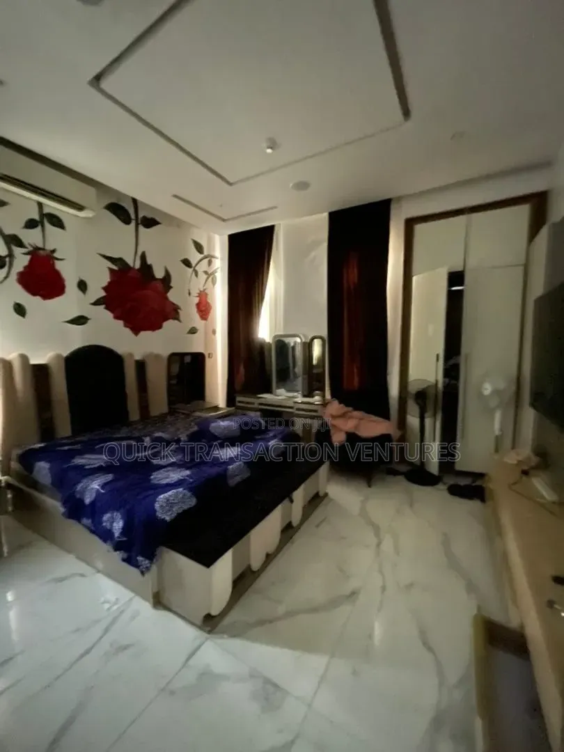 Furnished 6bdrm Duplex in Pinnock Beach Estate, Osapa london for sale in Osapa london