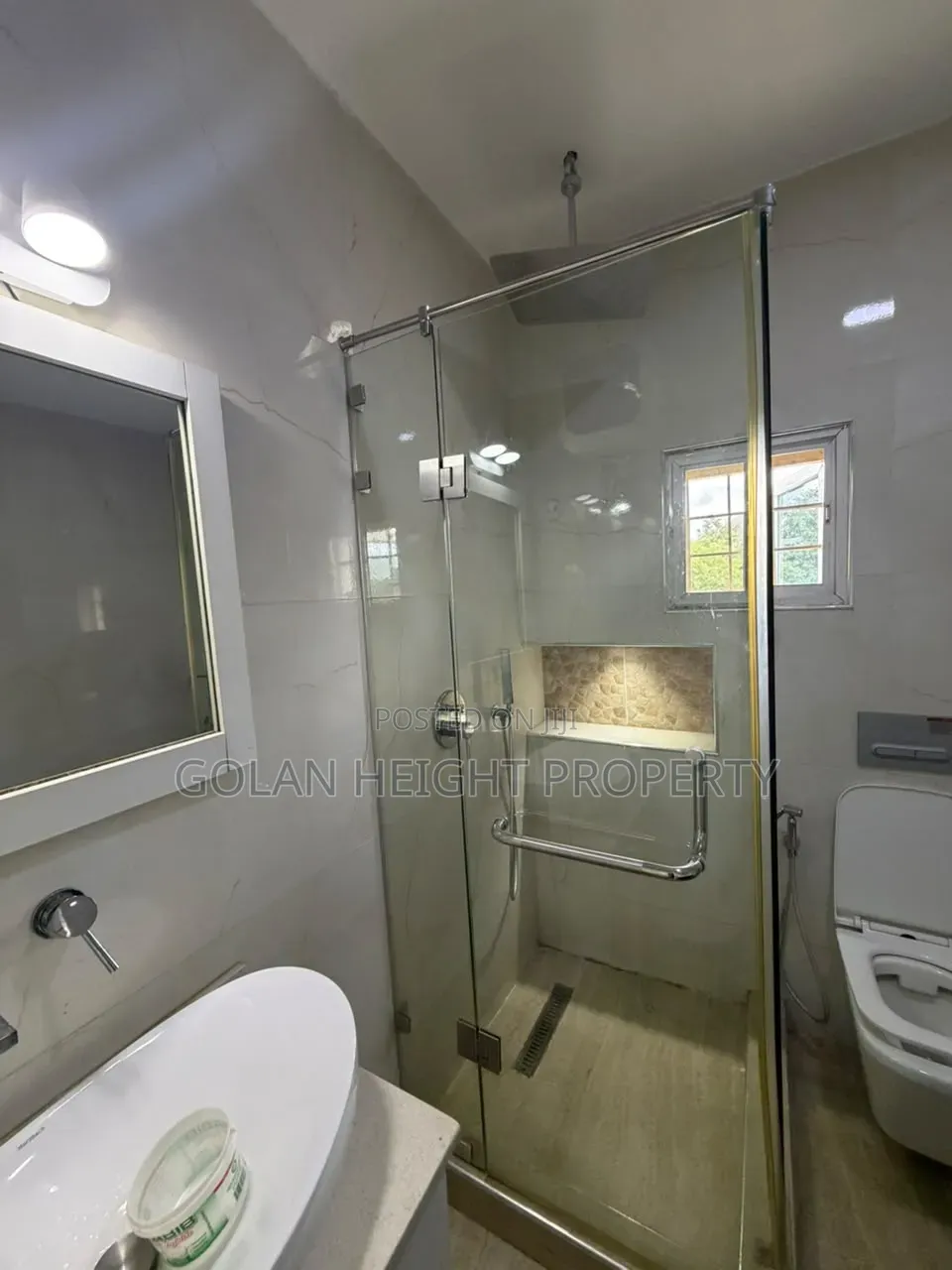 4bdrm Townhouse / Terrace in Diplomatic Zone, Katampe Extension in Katampe Extension