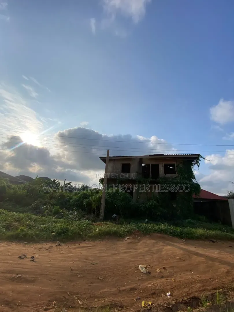 4bdrm Block of Flats in Olorunshola Ayobo for sale in Ayobo
