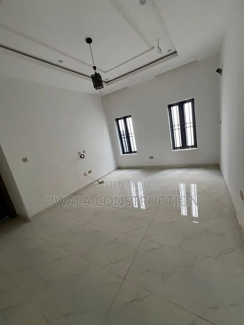 5bdrm Duplex in Guzape District for sale in Guzape District